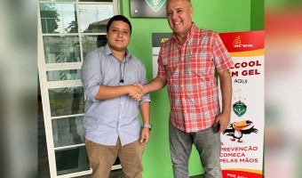 Manaus tem o prazer de anunciar seu novo assessor de imprensa 