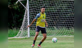 Manaus FC profissionaliza jovem promessa