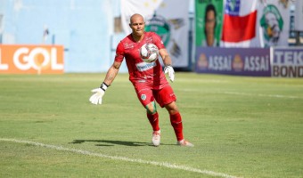 Manaus FC anuncia saída do goleiro Gleibson e do latera Edvan