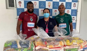 Manaus FC realiza doações de alimentos para Casa VHIDA e Abrigo Moarcyr Alves