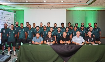 Manaus apresenta elenco com 25 jogadores para o decênio