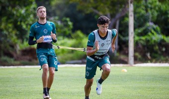 Manaus treina em dois períodos visando duelo contra o Paysandu, em Belém (PA)
