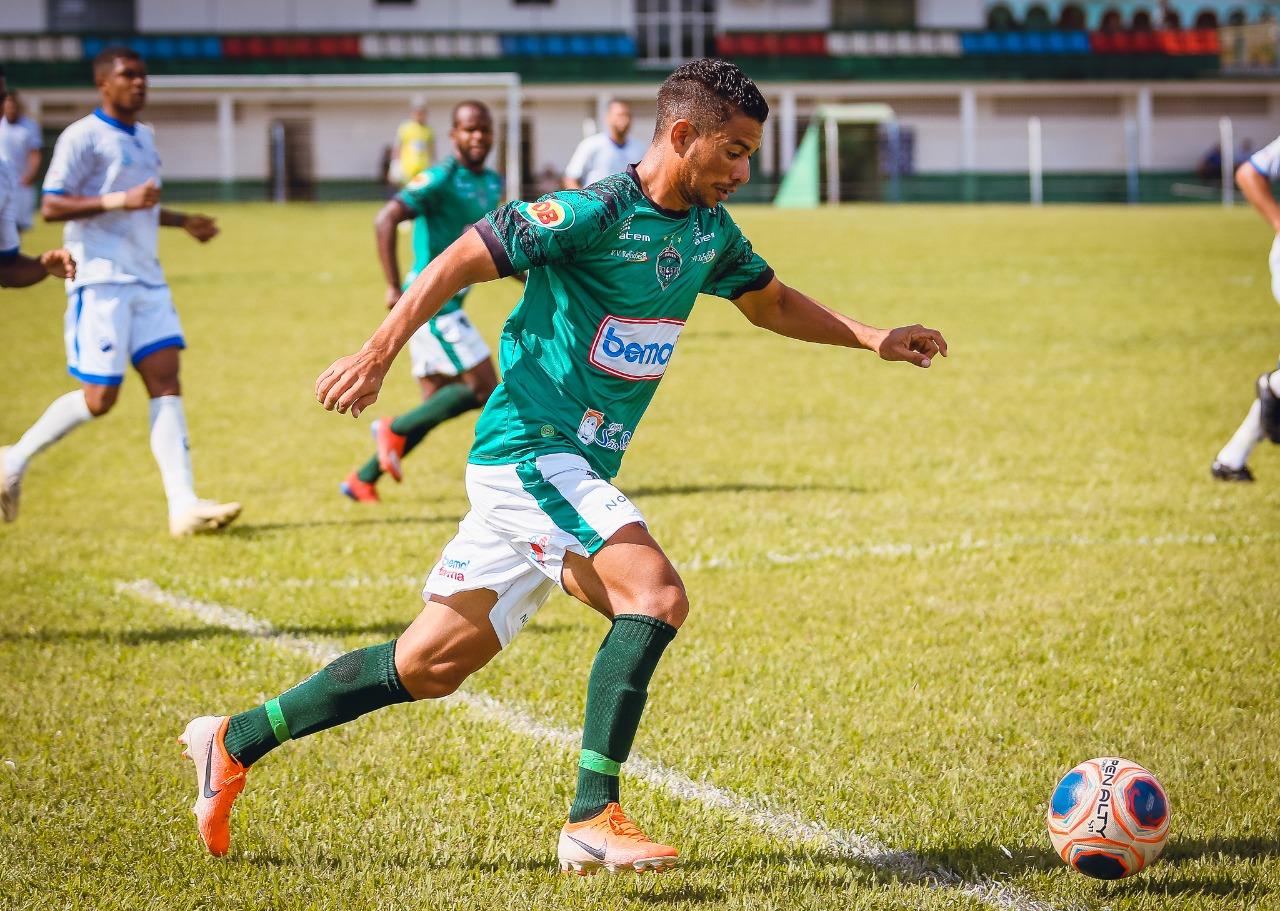 Manaus FC divulga oficialmente saída do meia-atacante Erivelton 