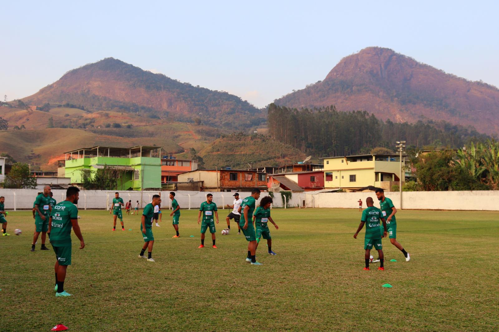 Manaus FC realiza último treino antes da partida contra o Tombense 