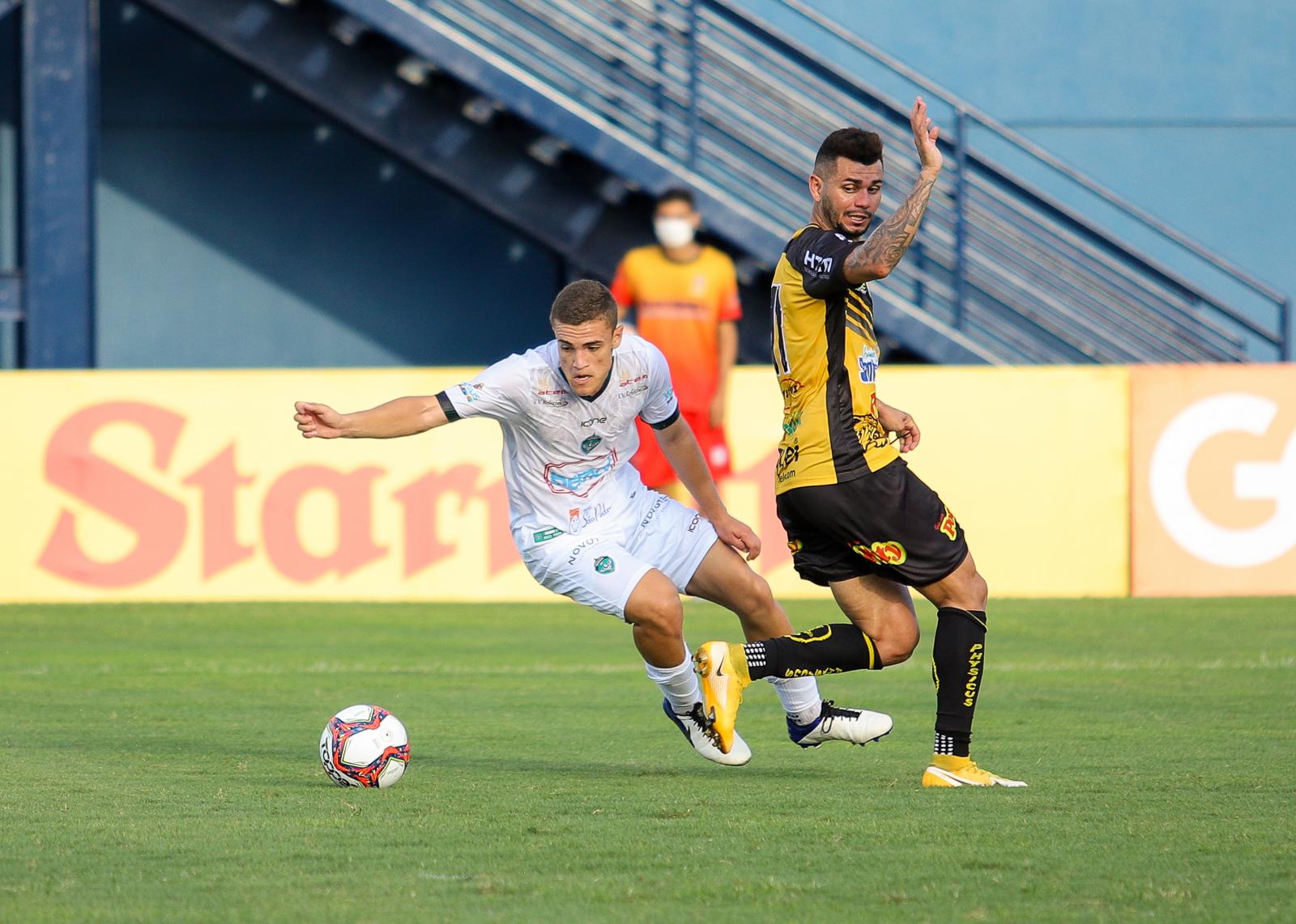 Manaus FC divulga saída do atacante Pira