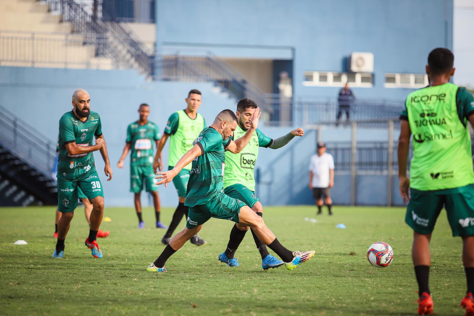 Manaus FC realiza último treino antes de viajar para Novo Horizonte