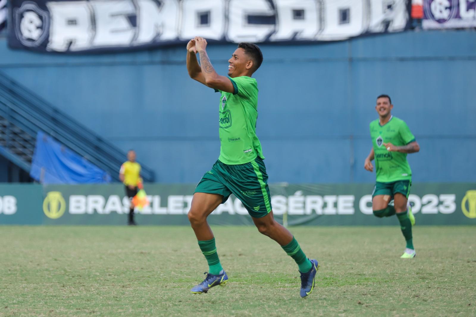 Manaus FC sai na frente, mas cede empate contra o Remo na Colina