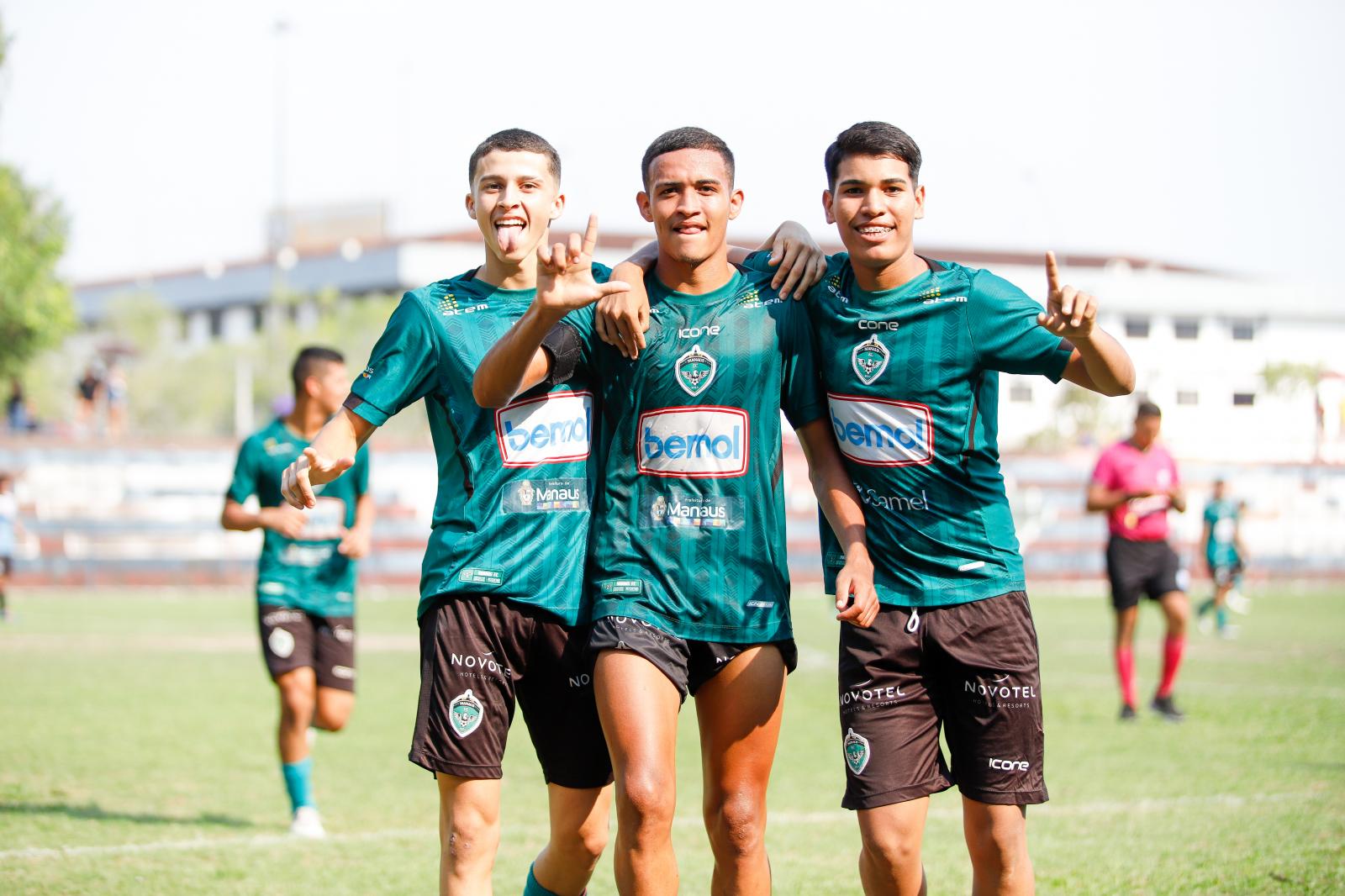 Manaus FC goleia o Santos Manaus e mantém liderança do grupo B no Sub-18