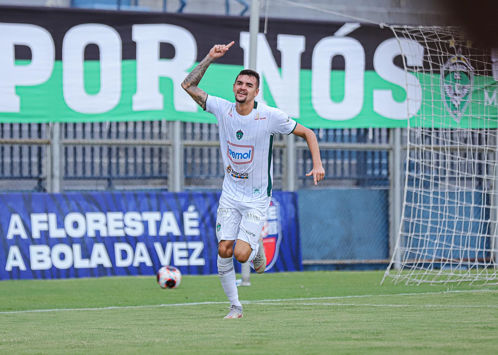 Manaus FC anuncia retorno do zagueiro Gutierrez, campeão amazonense em 2022